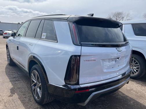 2026 Cadillac VISTIQ Sport