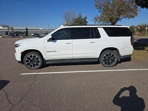 2022 Chevrolet Suburban RST