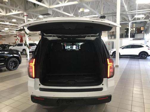 2022 Chevrolet Suburban RST