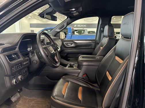 2023 GMC Yukon 4WD AT4