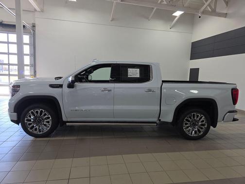 Glacier White Tricoat 2026 GMC Sierra 1500 Denali Ultimate