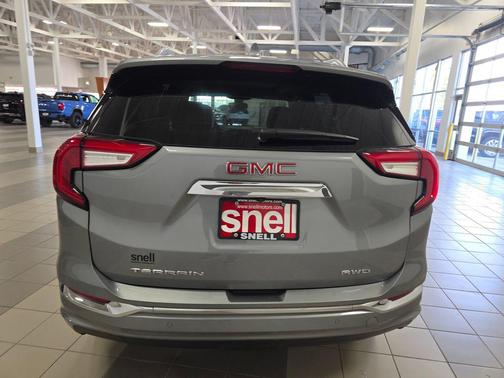 Sterling Metallic 2024 GMC Terrain Denali