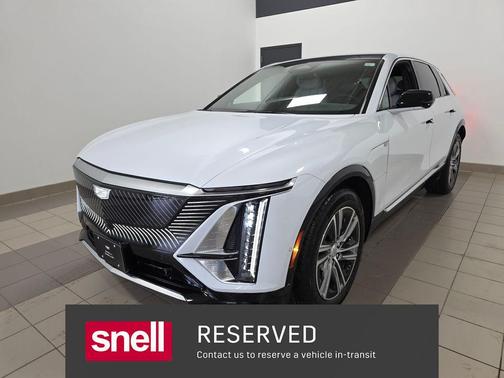 Vibrant White Tricoat 2026 Cadillac LYRIQ Luxury