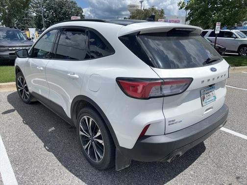2021 Ford Escape SE