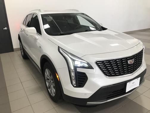 2021 Cadillac XT4 Premium Luxury