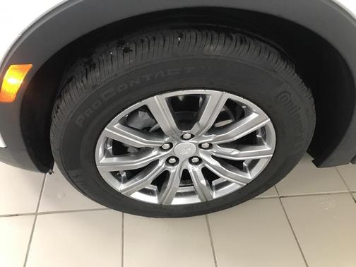 2021 Cadillac XT4 Premium Luxury