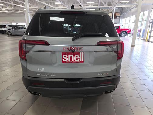 Sterling Metallic 2023 GMC Acadia AWD AT4