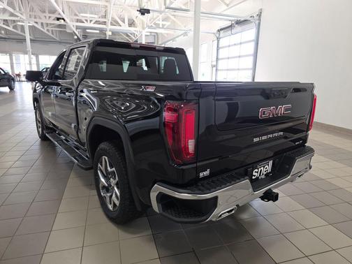 Onyx Black 2026 GMC Sierra 1500 SLT