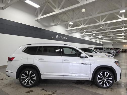 2022 Volkswagen Atlas 3.6L SEL Premium