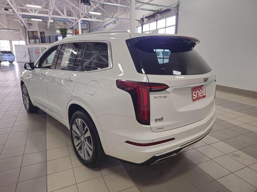2022 Cadillac XT6 Premium Luxury AWD