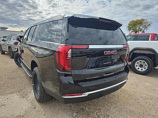 2026 GMC Yukon XL 4WD Elevation