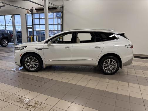 2023 Buick Enclave Premium AWD