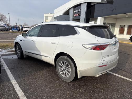 2024 Buick Enclave Essence AWD