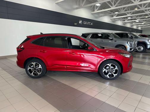 Rapid Red Metallic Tinted Clearcoat 2023 Ford Escape ST-Line Select