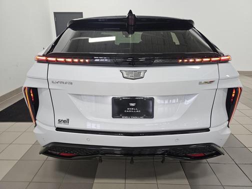 2026 Cadillac LYRIQ V Premium