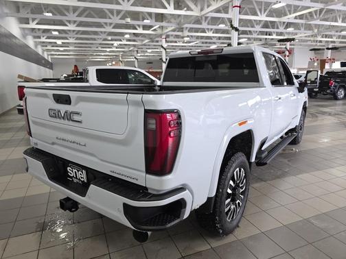 2026 GMC Sierra 3500 Denali