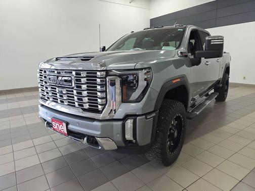 Sterling Metallic 2024 GMC Sierra 3500 Denali
