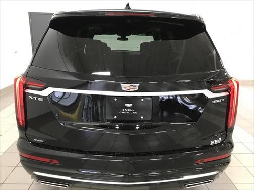 2025 Cadillac XT6 Luxury AWD