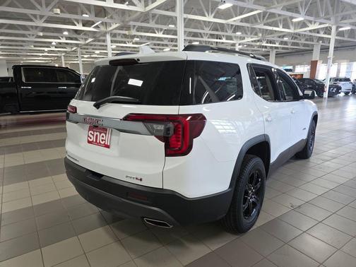 Summit White 2021 GMC Acadia AWD AT4