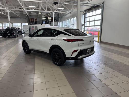 Summit White 2026 Buick Envista Sport Touring FWD