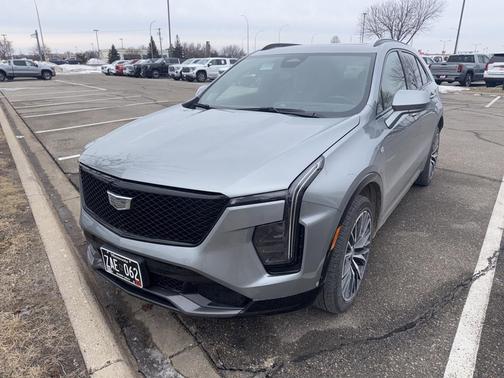 2024 Cadillac XT4 Sport