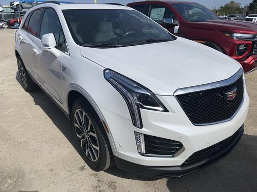 2025 Cadillac XT5 Sport