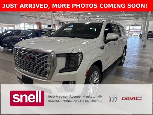 2023 GMC Yukon XL Denali