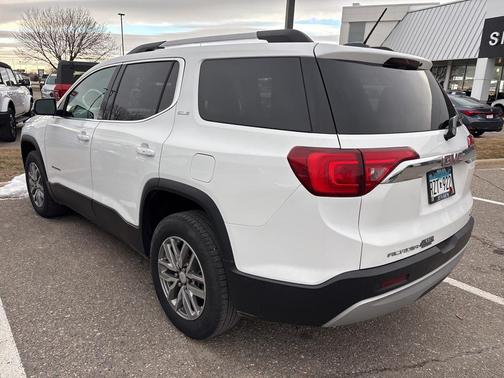 2018 GMC Acadia SLE-2