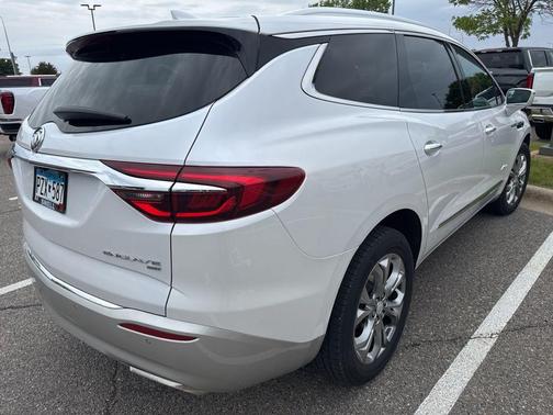 White Frost 2018 Buick Enclave Avenir