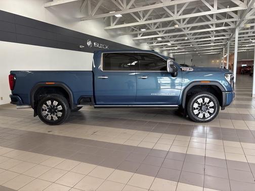 2025 GMC Sierra 3500 Denali