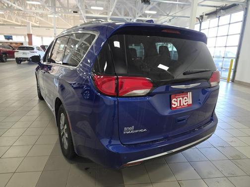 2020 Chrysler Pacifica Touring-L Plus