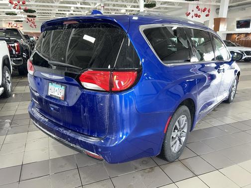 2020 Chrysler Pacifica Touring-L Plus