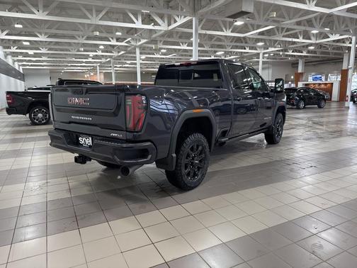 2026 GMC Sierra 3500 AT4