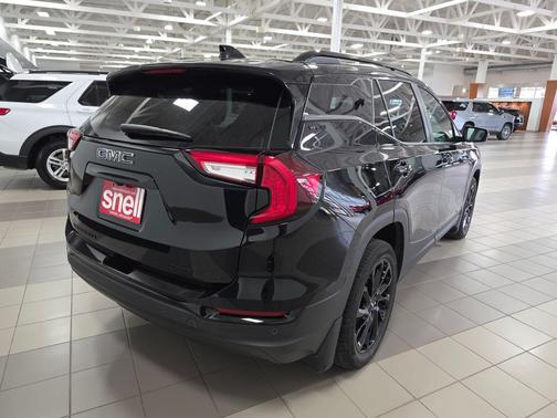 Ebony Twilight Metallic 2023 GMC Terrain SLE