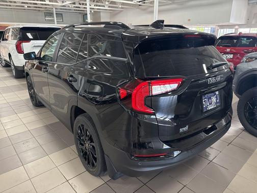 Ebony Twilight Metallic 2023 GMC Terrain SLE