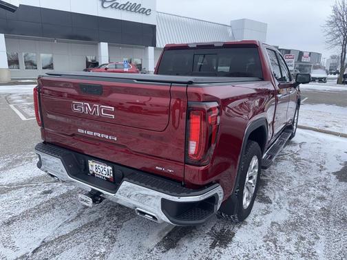 2022 GMC Sierra 1500 SLT