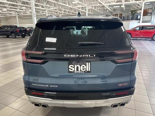 2025 GMC Acadia Denali