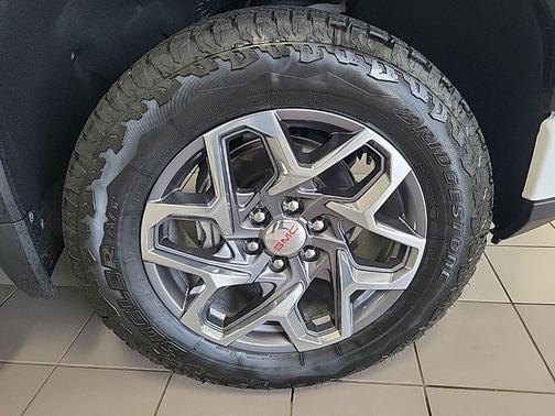 Summit White 2022 GMC Sierra 1500 Elevation