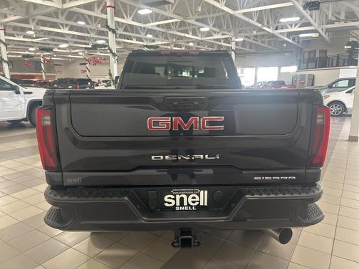2026 GMC Sierra 3500 Denali