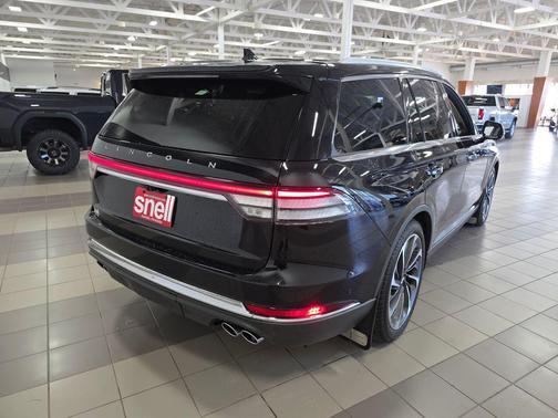 Infinite Black Metallic 2020 Lincoln Aviator Reserve AWD