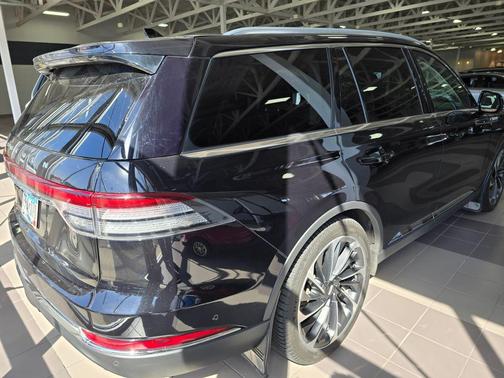 Infinite Black Metallic 2020 Lincoln Aviator Reserve AWD