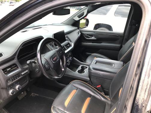 Black 2023 GMC Yukon XL AT4