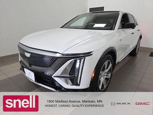 Crystal White Tricoat 2024 Cadillac LYRIQ Tech