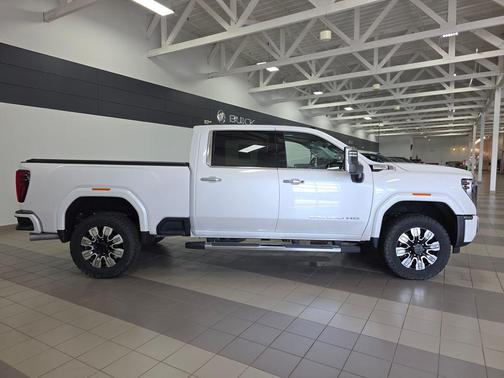 White Frost Tricoat 2024 GMC Sierra 3500 Denali