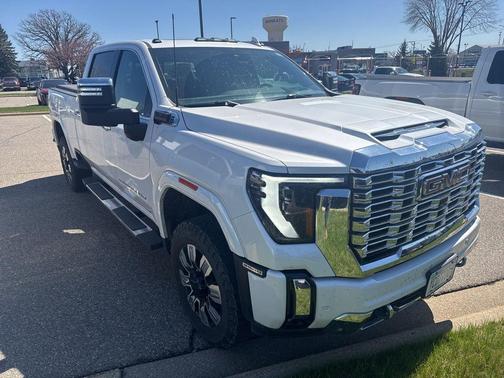 White Frost Tricoat 2024 GMC Sierra 3500 Denali