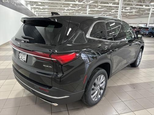 2025 Buick Enclave Preferred FWD