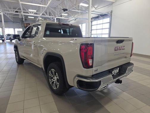 Coastal Dune 2026 GMC Sierra 1500 SLE