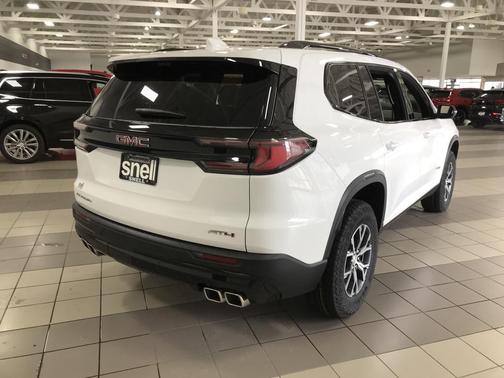 2026 GMC Acadia AWD AT4