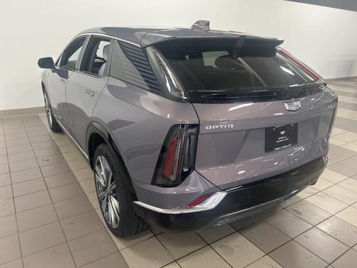 2026 Cadillac OPTIQ Premium Luxury