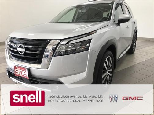 2022 Nissan Pathfinder Platinum 4WD